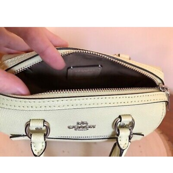 NWT Coach Mini Rowan Satchel with Zip ID case Pale Lime - Picture 3 of 8